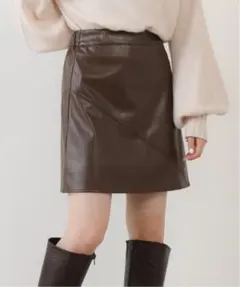 chico フェイクレザー切替タイトミニスカート