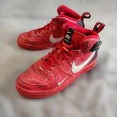 NIKE エアフォース1 ユーティリティ　ミッド　ユニバーシティレッド