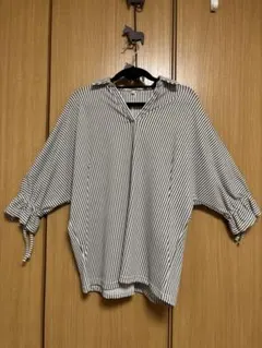 ★美品　シューラルー　ドルマン袖　ストライプシャツ★のサムネイル