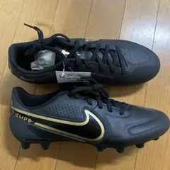 Nike Tiempo サッカーシューズ ブラック/ゴールド