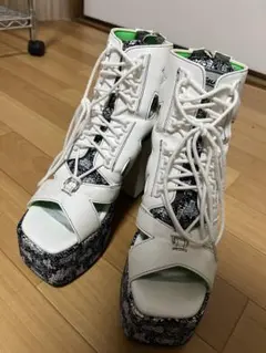 Item thumbnail for item 873d9477-cfdd-44d6-8f41-5cca87fb90c9