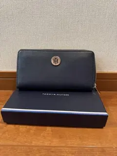 TOMMY HILFIGER ブラック 長財布
