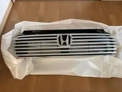 新車外し】新型ヴェゼル 純正オプション フロントグリルRV6 ベルリナ