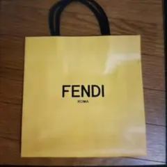 FENDI ショッパー袋