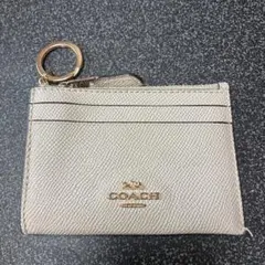 COACH ベージュ パスケース IDウィンドウ付き