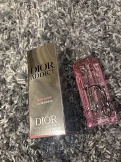Dior Addict rosy glow 香水 30ml イベント特典付き - メルカリ