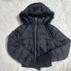 SHEIN ファー付きフードの黒いダウンジャケットのサムネイル