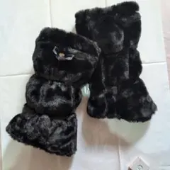LANVIN黒ファー風レッグウォーマー リボン付き