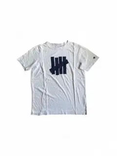 Champion UNDEFEATED Tシャツ S ホワイト　古着