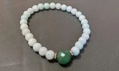 天然石だと思うビーズブレスレット 緑