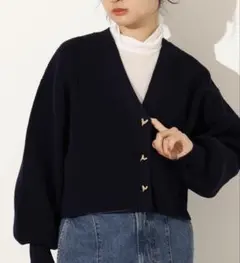 本日限り‼️新品 【NaturalBeautyBasic】ハートボタンカーディガン
