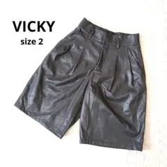 VICKY レザーショートパンツ 　合皮ハーフパンツ　チャコールグレー　M 2
