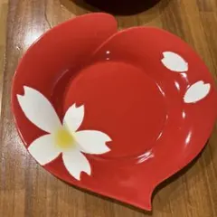 桜柄 皿 2枚セット 赤色