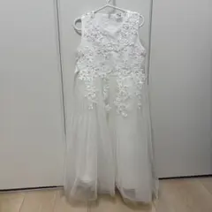 ホワイトドレス　パニエ付き　サイズ120