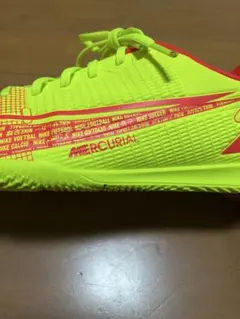 NIKE Mercurial 蛍光イエロー/レッド