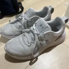 Under Armour ランニングシューズ グレー25cm