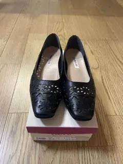 BARCLAY パンプス ブラック 23.5cmのサムネイル