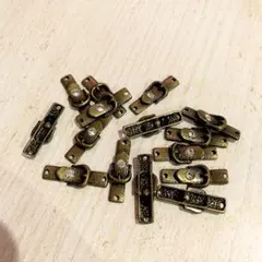 ベルトチャーム　パーツ　CZダイヤ付き　カン穴付き　　no.20