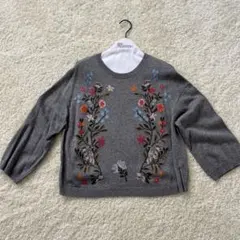 RED VALENTINO 花柄刺繍 ニットセーターのサムネイル