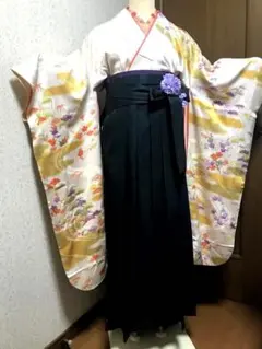 袴セット　5点 振袖　正絹　アイボリー　松　梅　紅葉　深緑袴❤️