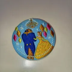 ☆Disney☆ ディズニー刺繍缶バッジ 【美女と野獣】 　b3
