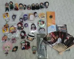 鬼滅の刃 フィギュア 缶バッジ アクリルキーホルダーラバーストラップ まとめ