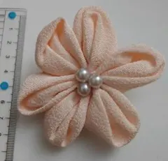ハンドメイド　花コサージュ　ヘアーアクセサリー　２wayピン