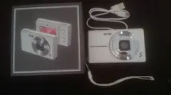 デジタルカメラ 新品 SDカード付