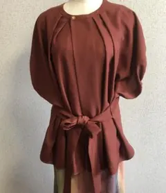 ナノユニバース　未使用チョコレート色のトップス