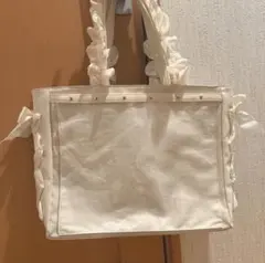 A3ハンドルフリルデコラティブトートバッグ　アイボリー