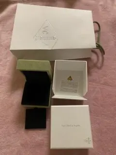 【未使用】ヴァンクリーフアーペル ネックレス　ケース