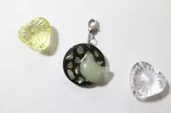 レジン　チャーム　ねこ　イエロー