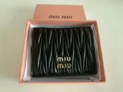 miumiu マテラッセ ナッパレザー 二つ折り財布 5MV204 ブラックのサムネイル
