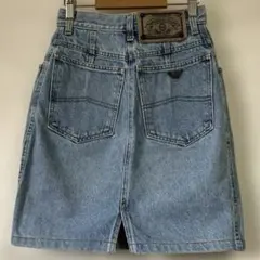 Item thumbnail for item ddd732e2-3677-4c76-84f0-9154e93f860a