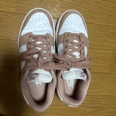 NIKE Dunk Low ローカット スニーカー ピンク ホワイトのサムネイル