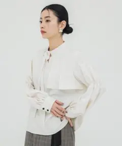 ユナイテッドトウキョウ UNITEDTOKYO ブランカフレアブラウス IVYのサムネイル