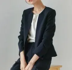 カラーレス ノーカラージャケット　ホワイトジョーラ フォーマル M ネイビー