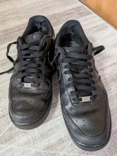 NIKE AIR FORCE 1 ブラック