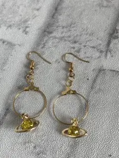 お値下げ‼️ハンドメイド 土星モチーフ ゴールドフープピアス