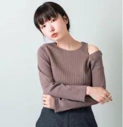 肩スリットレイヤード風ロングTシャツのサムネイル