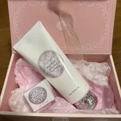 Les Merveilleuses LADUREE テ ボディローション セット - メルカリ