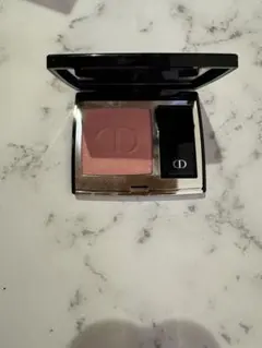 ディオール　スキンルージュ プラッシュ チークカラー　212