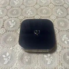 クレドポーボーテタンクッションエクラルミヌ　オークル00