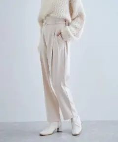 美品☆vis☆ストレッチベルト付きハイウエストテーパードパンツ☆アイボリー