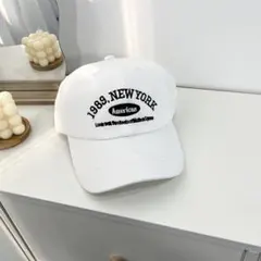 韓国 【新入荷】帽子 キャップ カジュアル 新品 ロゴ 白 シンプル