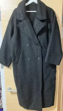 ダブルボタン ループボア風ウールタッチロングコート（ブラック）