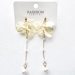 【華やか】大ぶりフラワー＆ロングパールピアス