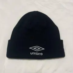 【美品】UMBRO アンブロ ニット帽 ビーニー センターロゴ ブラック F