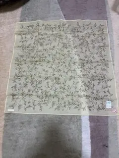 GUESS ゲス ハンカチ 花柄 綿 麻 47×47cm イエロー