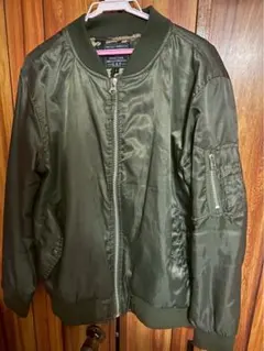 オリーブグリーン MA-1ジャケット　他